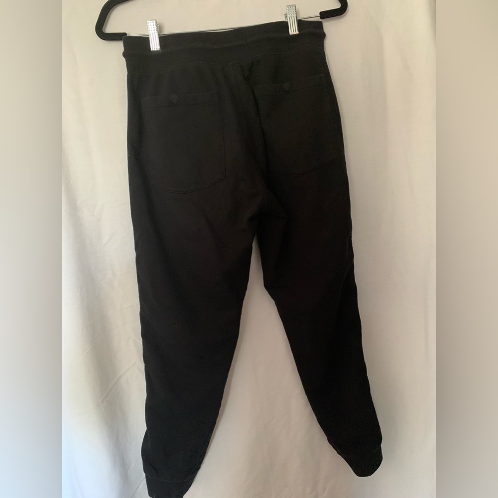 Champs Sports CSG Men’s Sweat Pants with White Side Strip. Size Medium